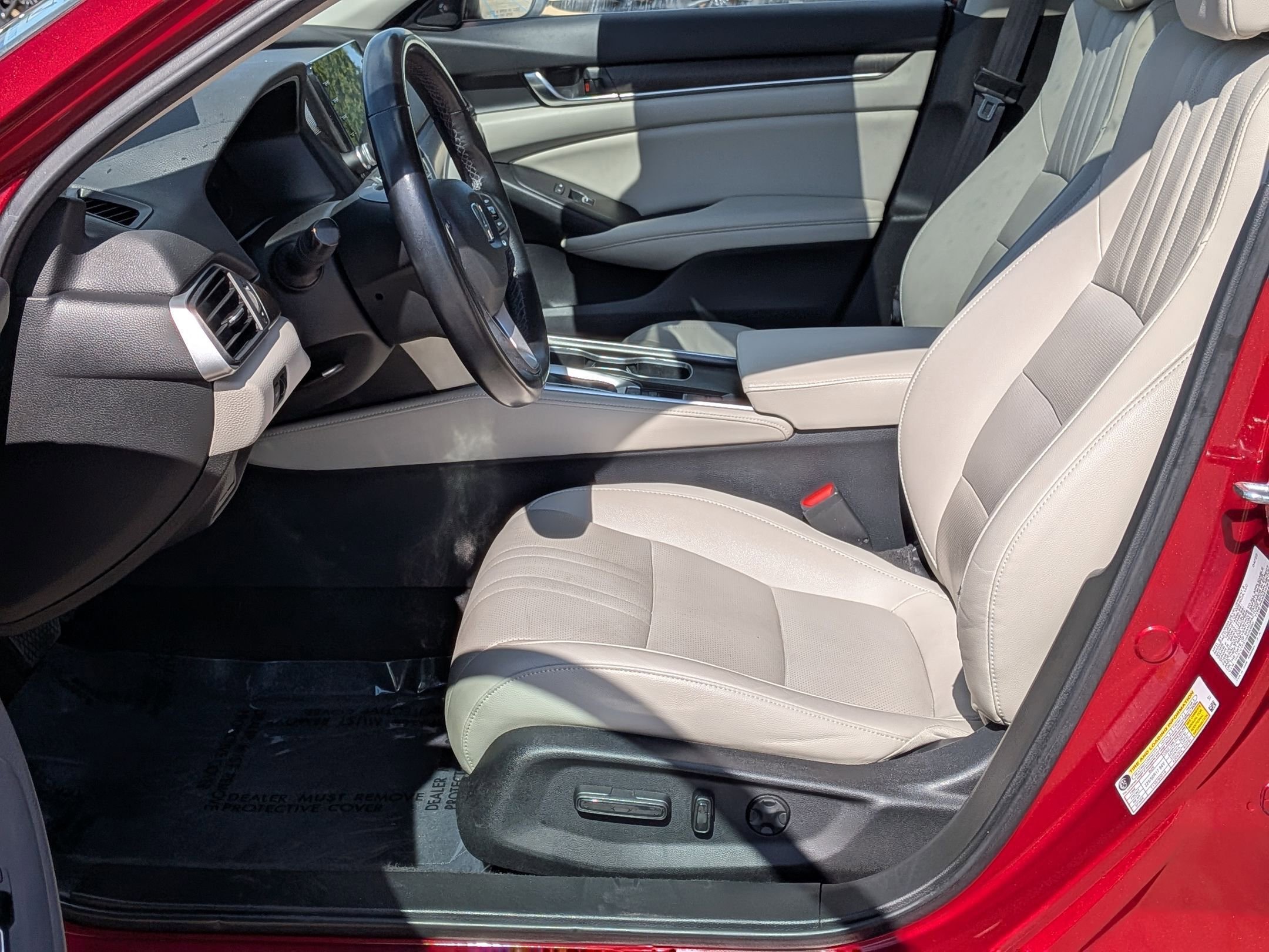 Used 2022 Honda Accord EX-L image 12