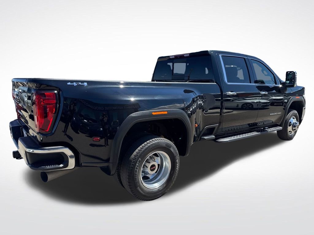 Used 2022 GMC Sierra 3500 SLT w/ SLT Preferred Package AWD/4WD image 5