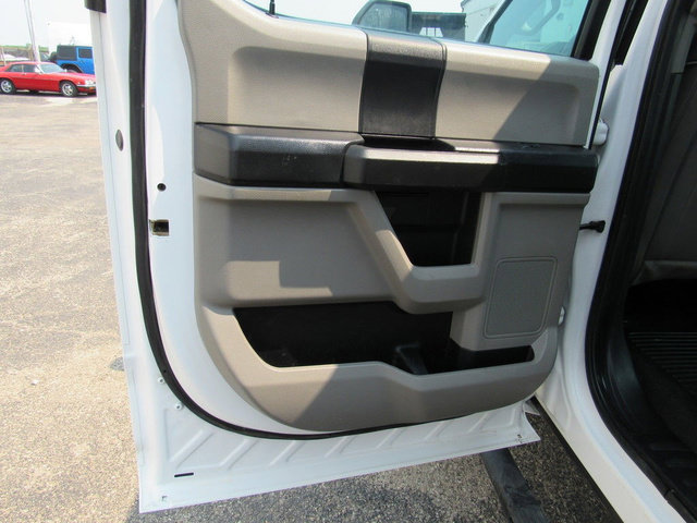 Used 2020 Ford F550 2WD Crew Cab Super Duty image 29