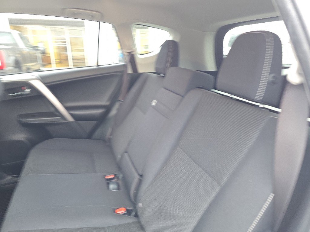 Used 2018 Toyota RAV4 XLE w/ Convenience Package image 17