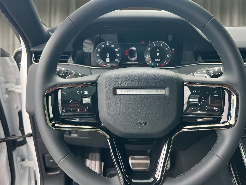 Used 2025 Land Rover Range Rover Evoque Dynamic SE image 21