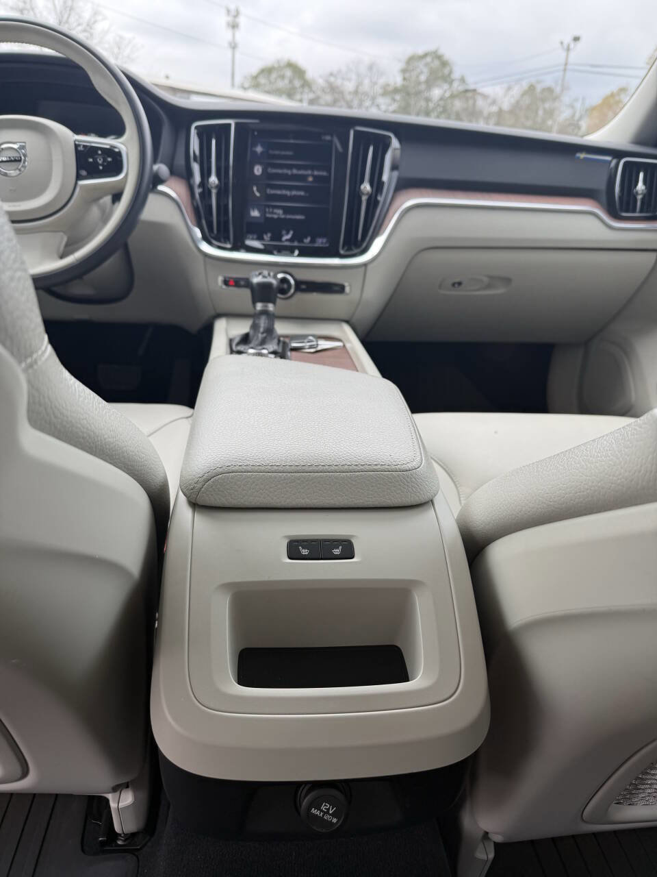 Used 2019 Volvo S60 T6 Momentum image 8