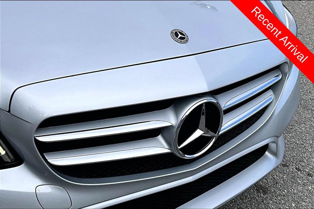 Used 2021 Mercedes-Benz C 300 Sedan w/ Premium Package image 33