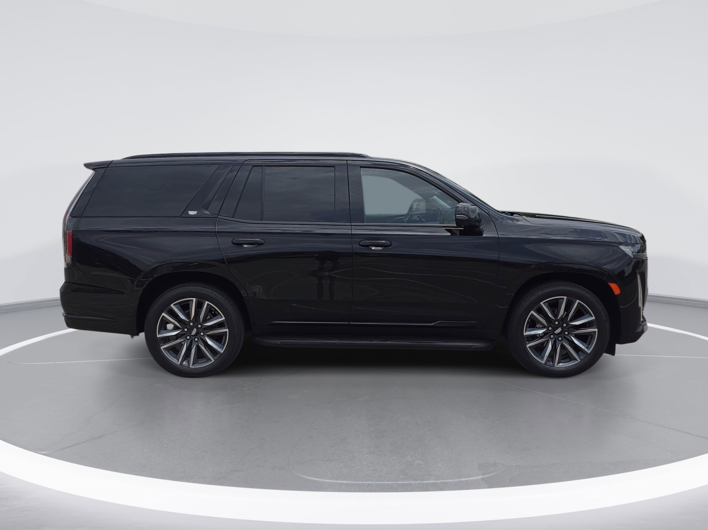 Used 2021 Cadillac Escalade Sport Platinum AWD/4WD image 2