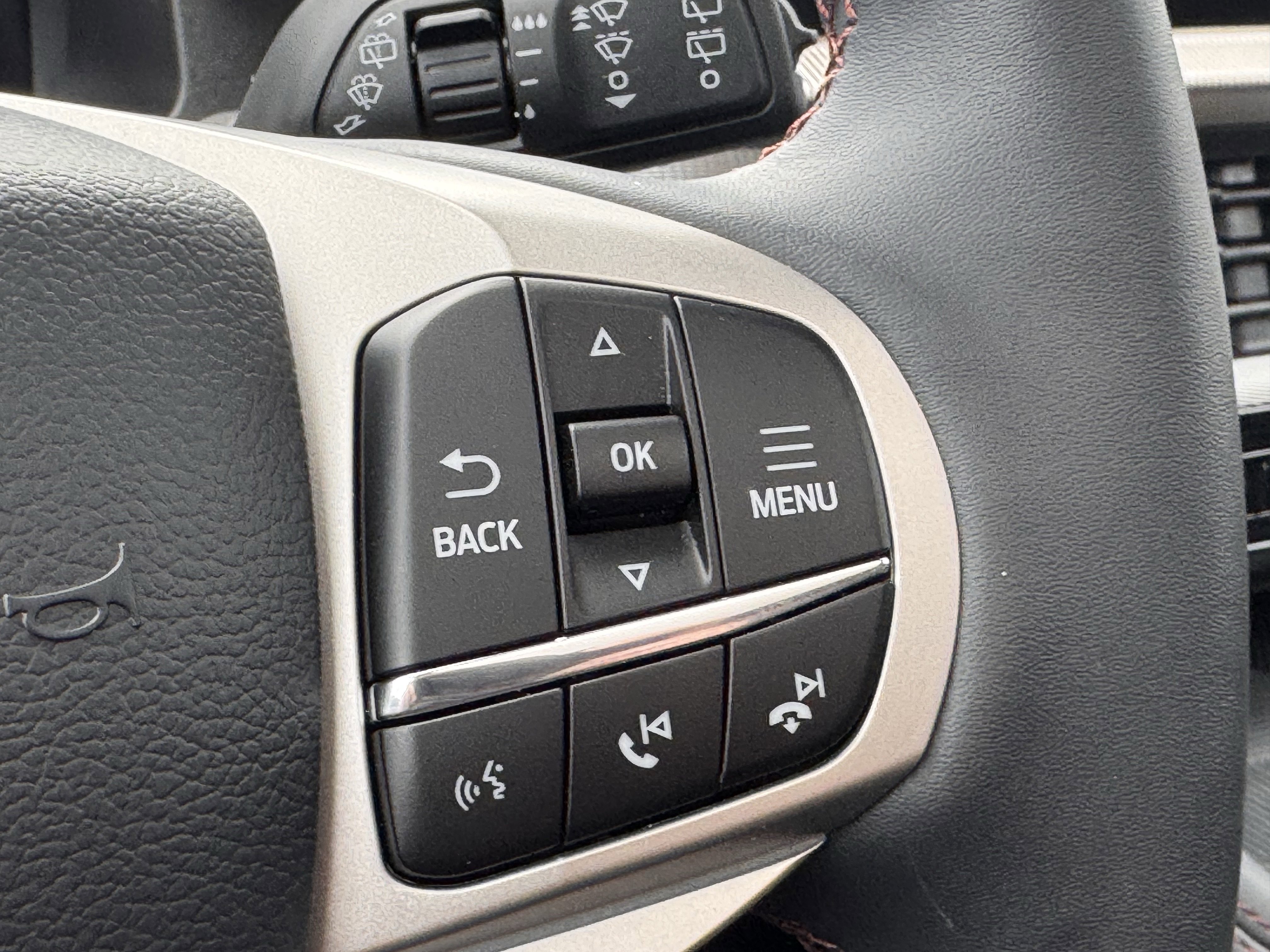 New 2026 Ford Explorer Active w/ Active Comfort Package image 13