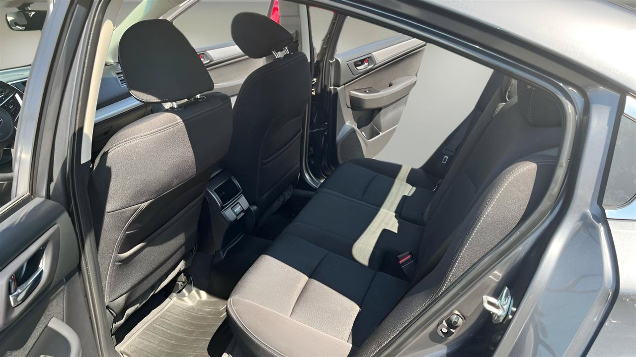 Used 2018 Subaru Legacy 2.5i Premium AWD/4WD image 18