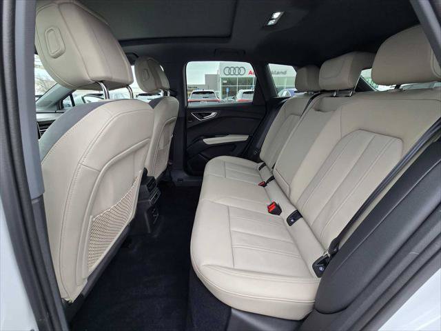 Certified 2023 Audi Q4 e-tron Prestige w/ Black Optic Package AWD/4WD image 16