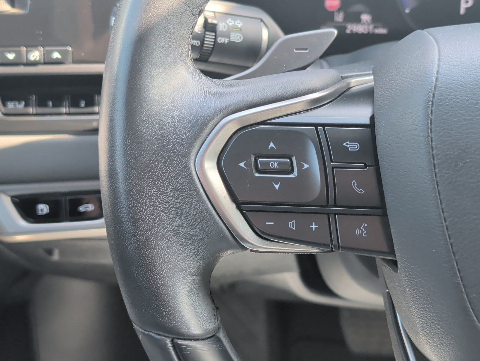 Used 2024 Lexus RX 350h w/ Accessory Package (Z1) AWD/4WD image 14
