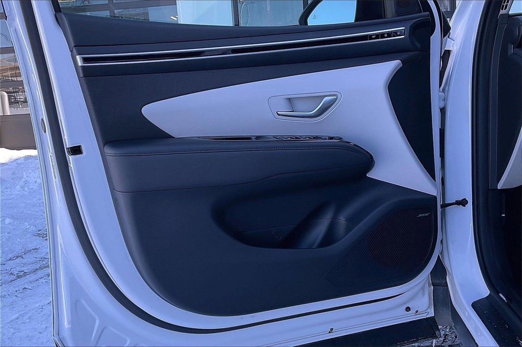 Used 2024 Hyundai Tucson Limited image 23