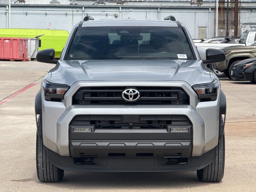 Used 2025 Toyota 4Runner SR5 AWD/4WD image 9