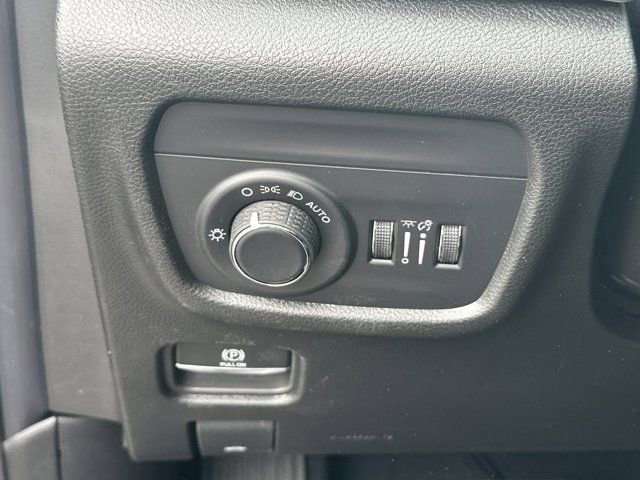 New 2026 Jeep Grand Cherokee Laredo image 22