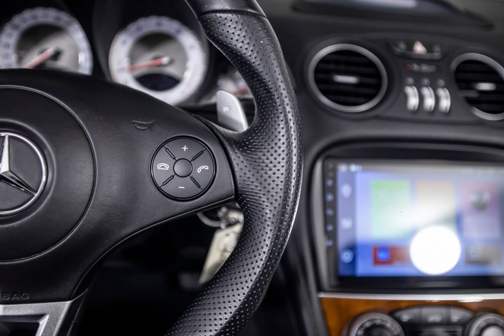 Used 2011 Mercedes-Benz SL 63 AMG image 43