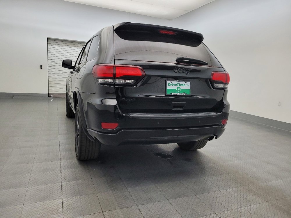 Used 2020 Jeep Grand Cherokee Altitude image 6
