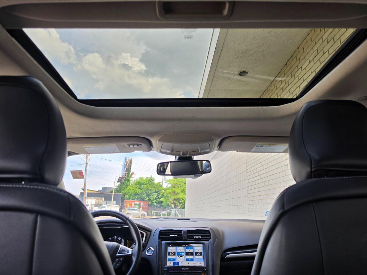 Used 2019 Ford Fusion Energi Titanium FWD image 15