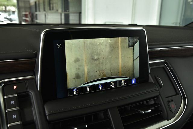 Used 2024 Chevrolet Suburban High Country AWD/4WD image 35