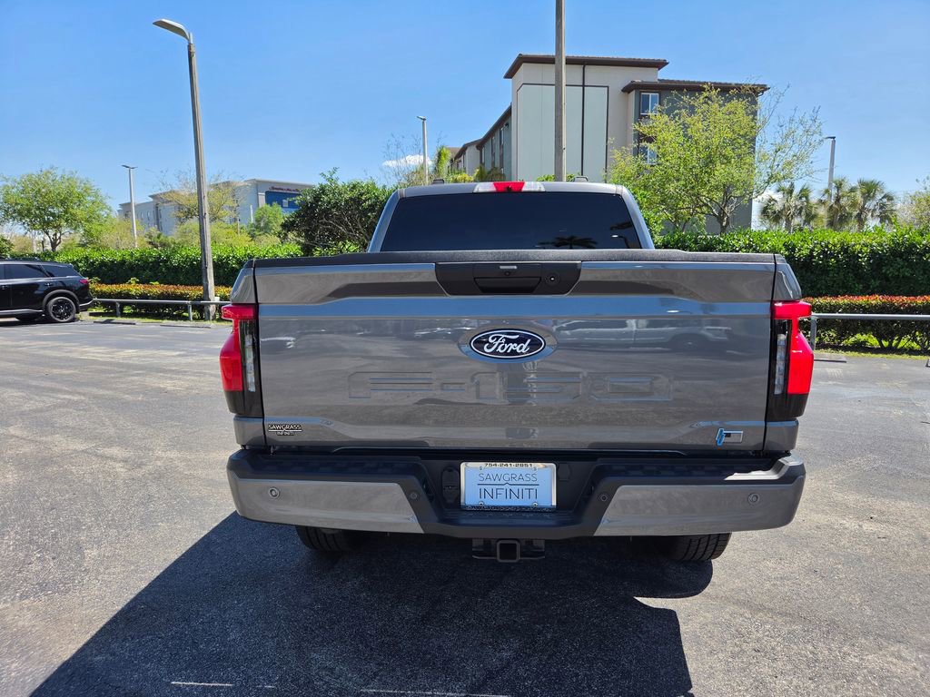 Used 2025 Ford F150 Lightning Flash AWD/4WD image 6