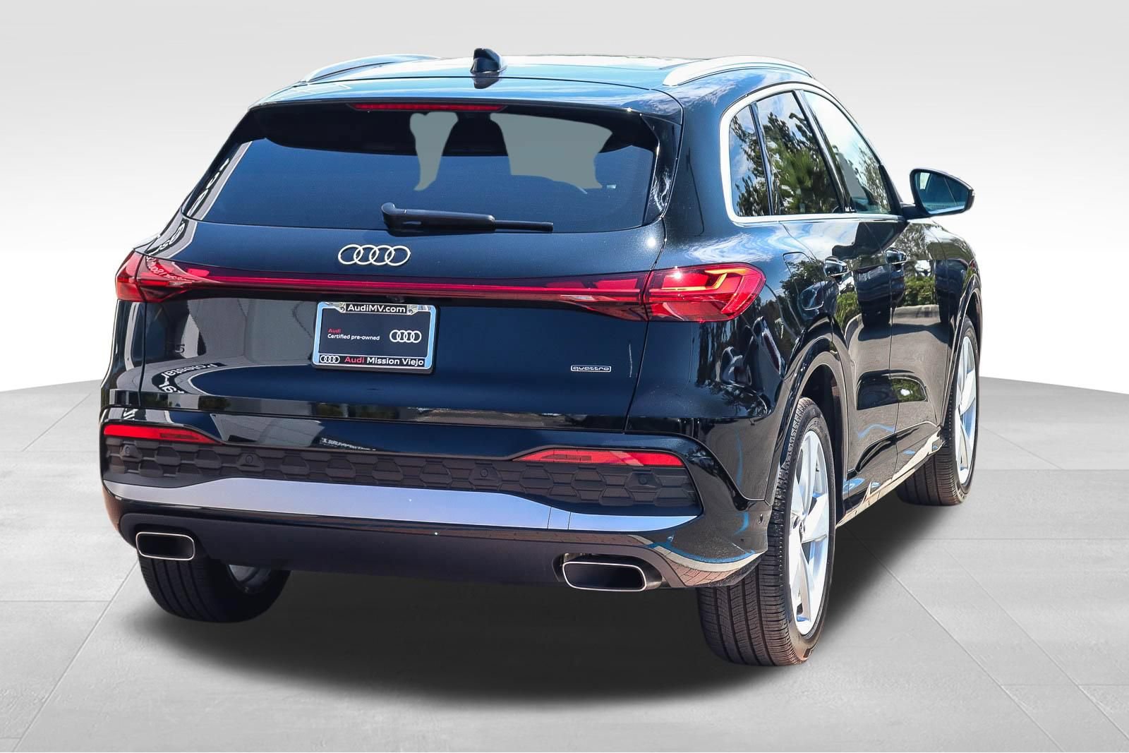 Certified 2025 Audi Q5 Prestige AWD/4WD image 7