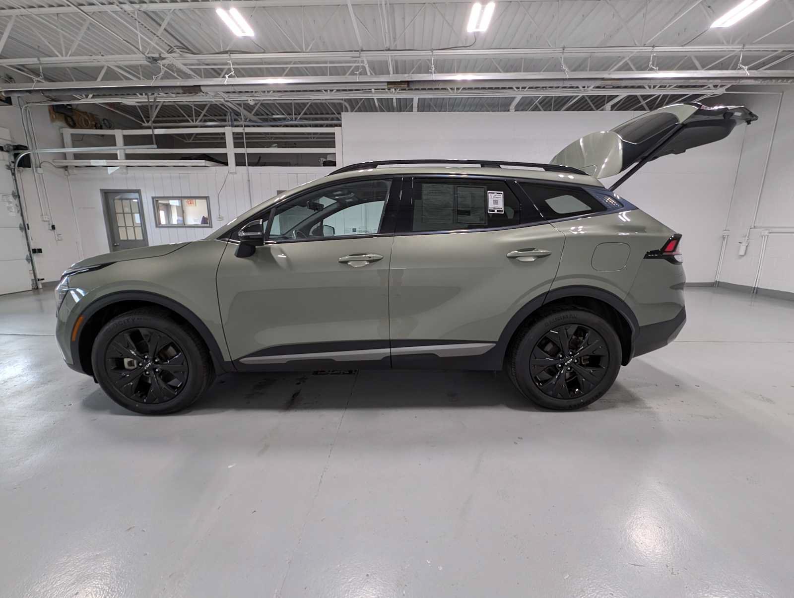 Certified 2024 Kia Sportage X-Line w/ X-Line Premium Package AWD/4WD image 12