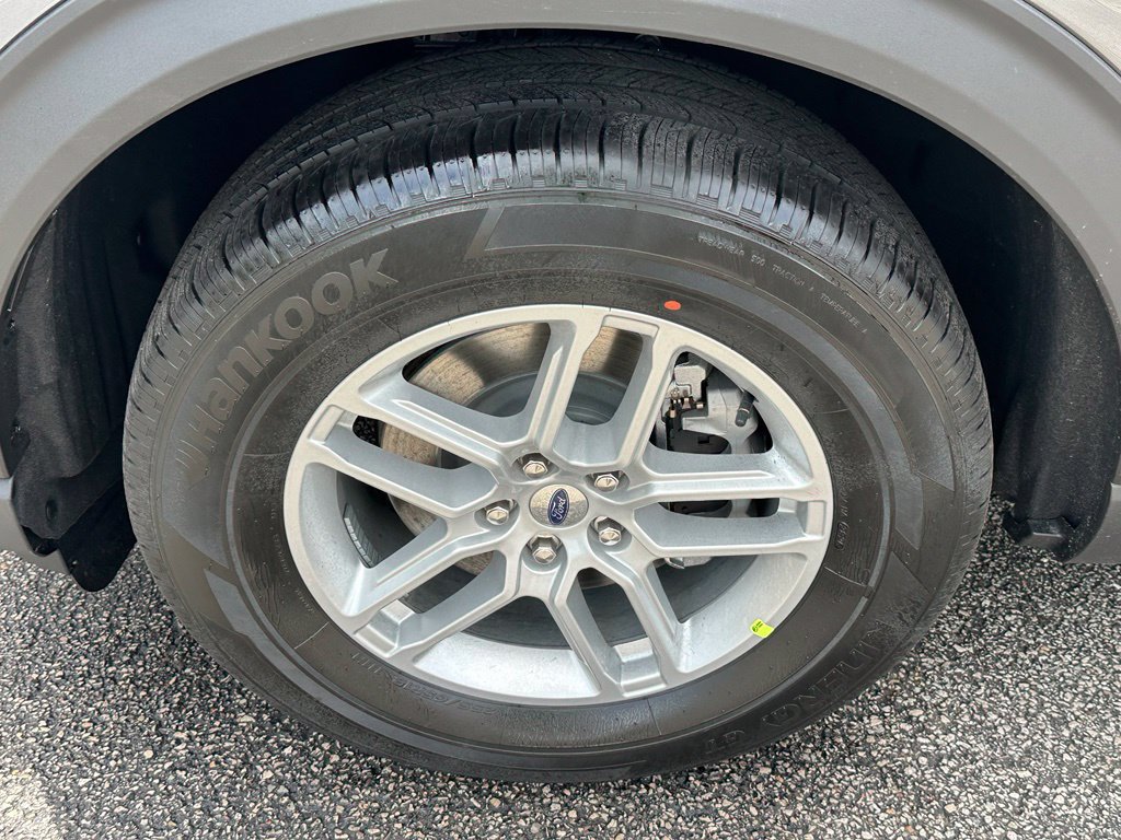 New 2026 Ford Explorer Active AWD/4WD image 6
