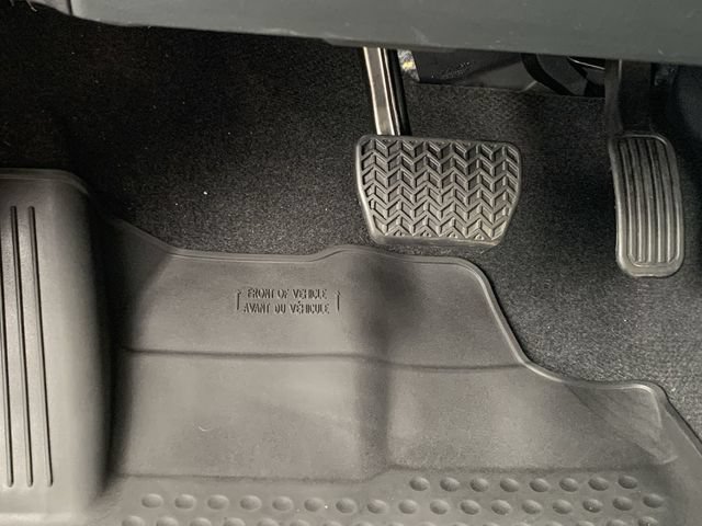 Used 2026 Toyota Corolla LE FWD image 15