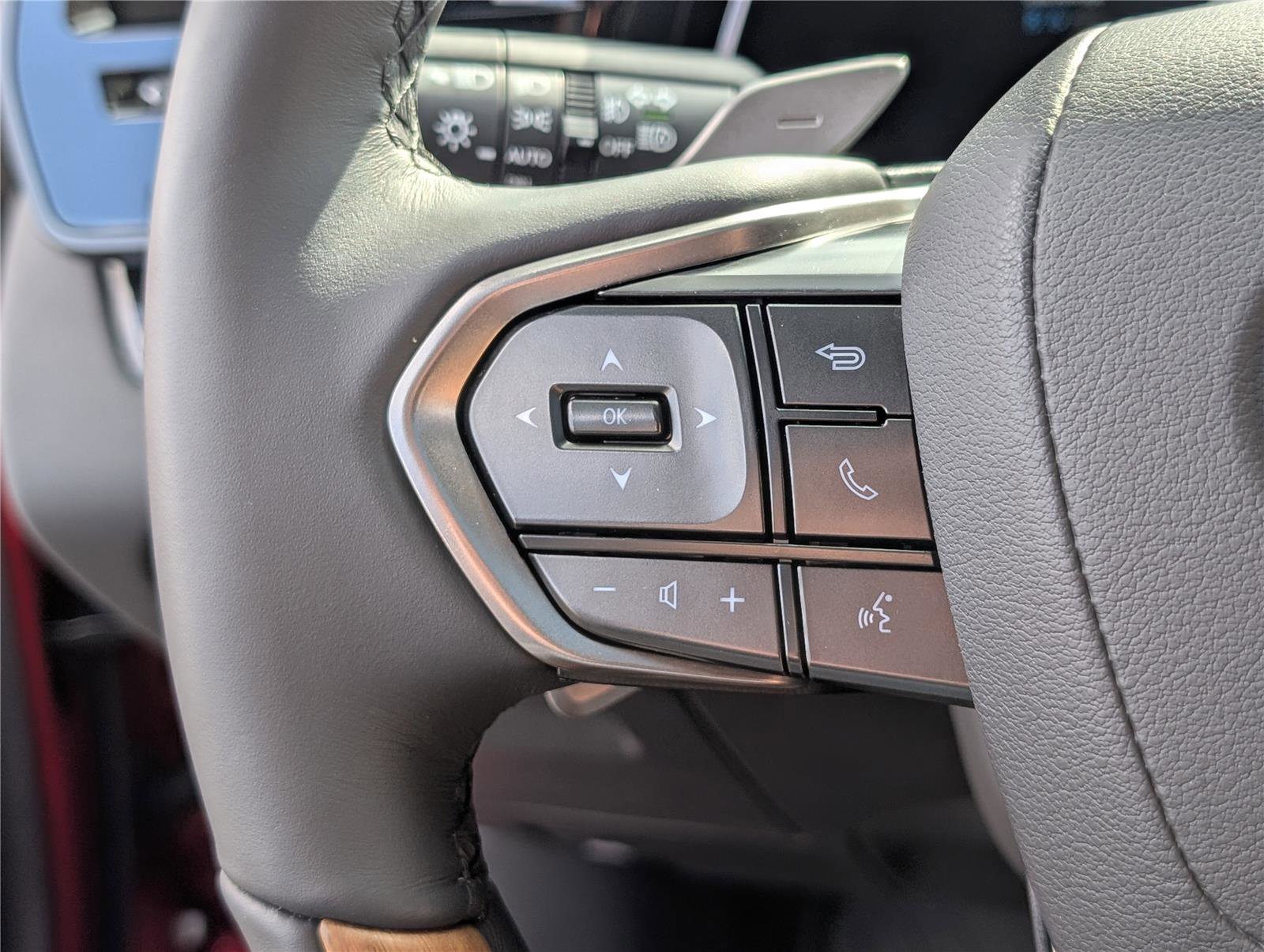 Used 2025 Lexus RX 350 Premium w/ Convenience Package image 23