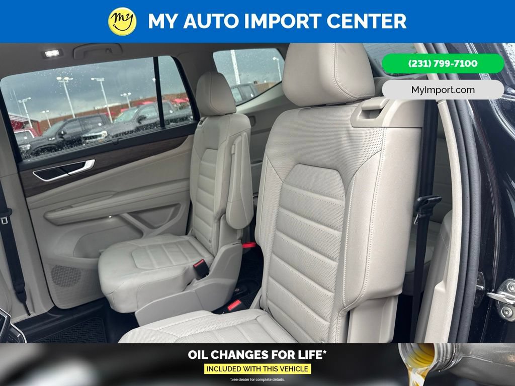 Used 2025 Volkswagen Atlas SEL AWD/4WD image 25