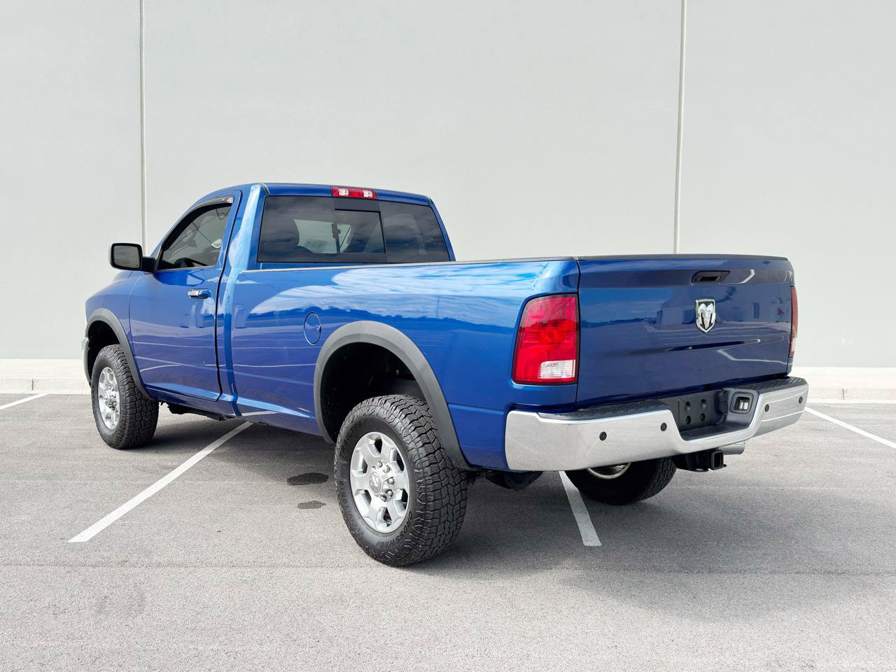 Used 2017 RAM 2500 SLT w/ Popular Equipment Group AWD/4WD image 3