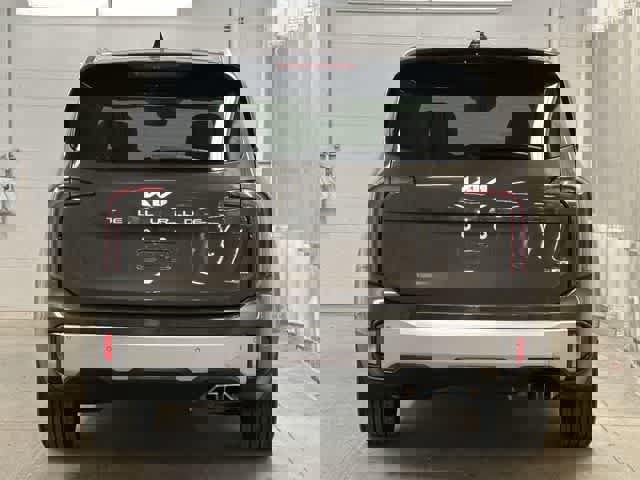 Used 2023 Kia Telluride SX Prestige image 3