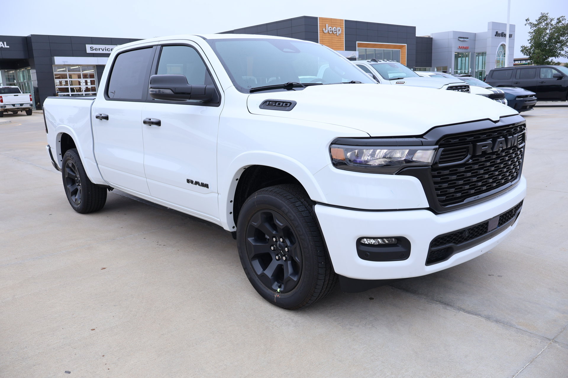 New 2027 RAM 1500 4x4 Crew Cab