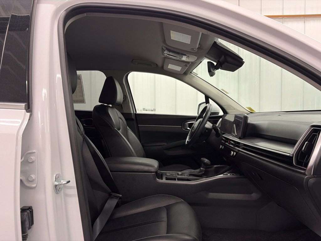 Used 2025 Kia Sorento X-Line EX AWD/4WD image 22