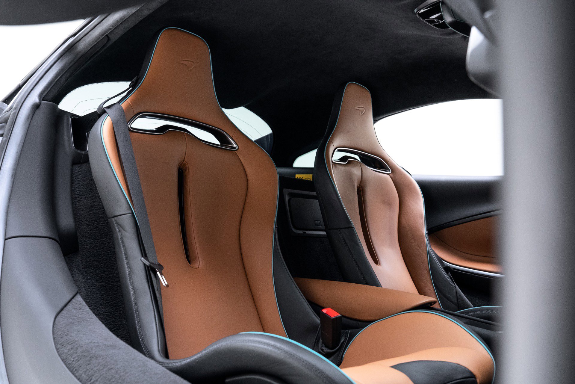 Used 2023 McLaren Artura image 22