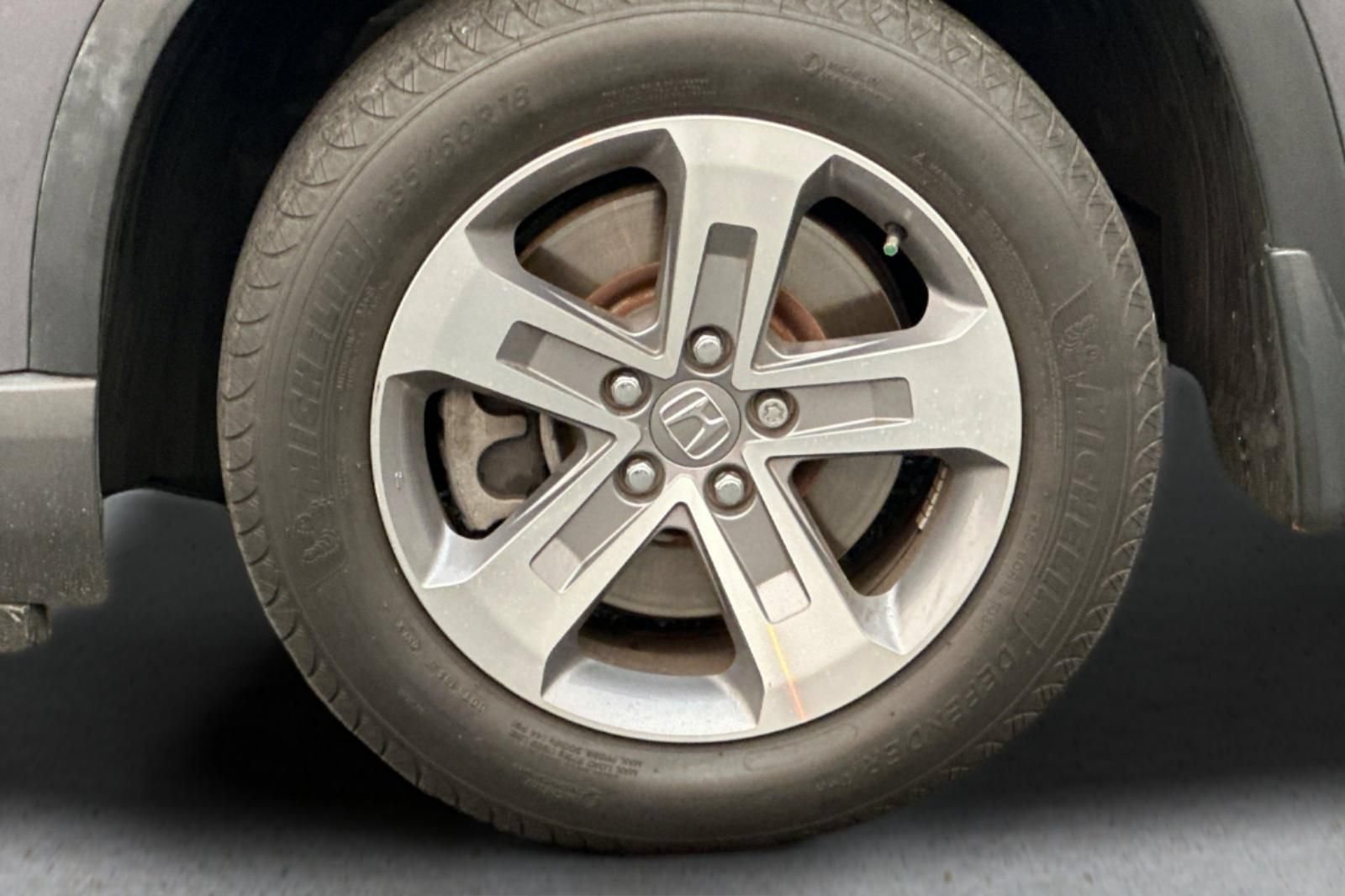 Used 2025 Honda Pilot EX-L image 24