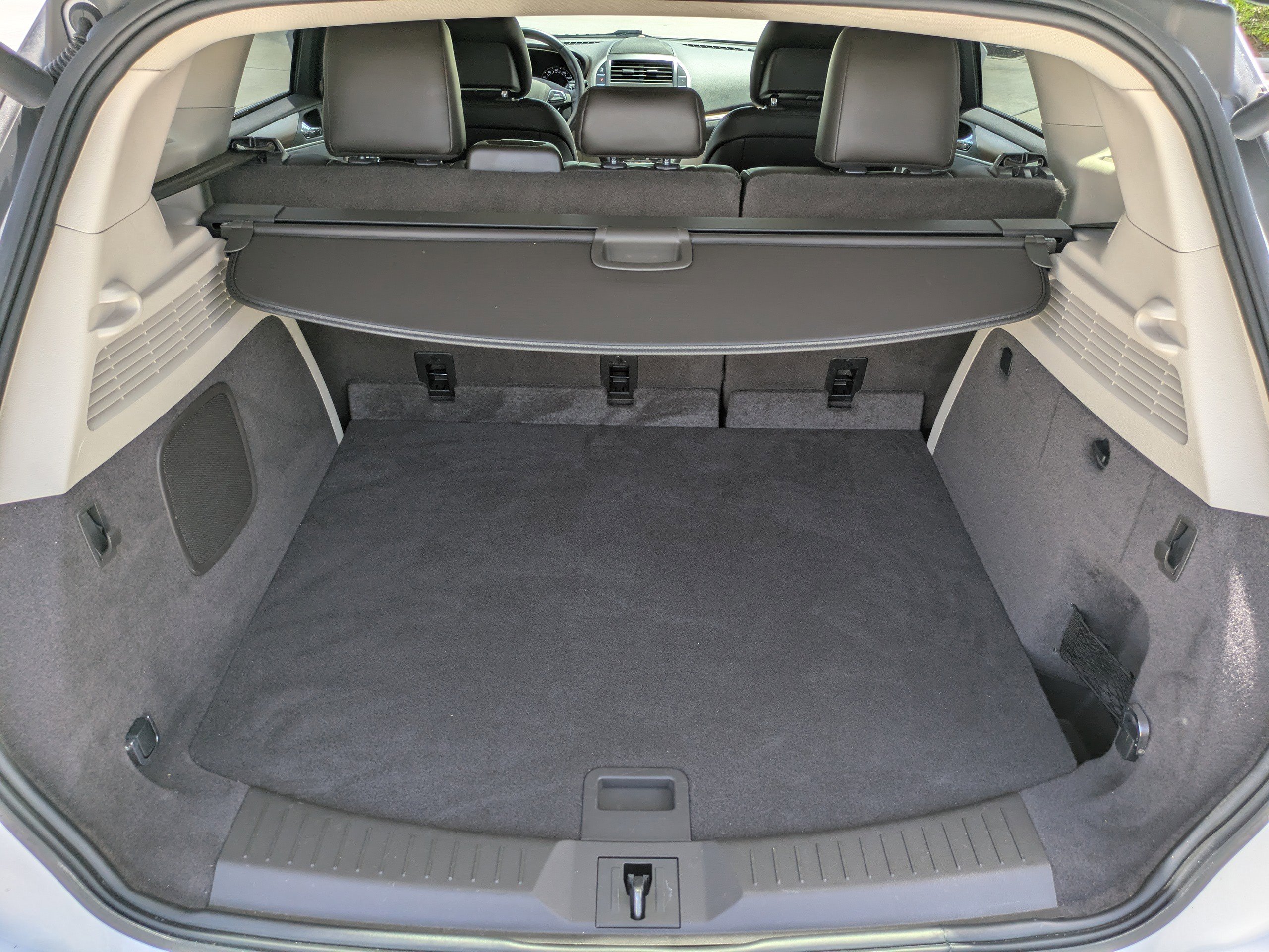 Used 2019 Lincoln MKC Select w/ Select Plus Package FWD image 11