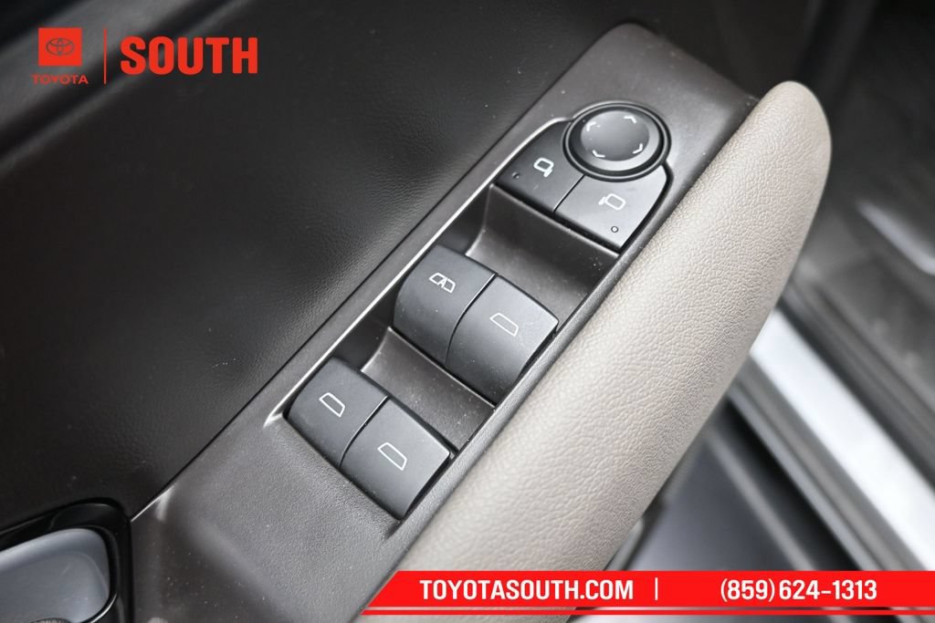 Used 2024 Chevrolet Colorado ZR2 w/ Technology Package AWD/4WD image 19