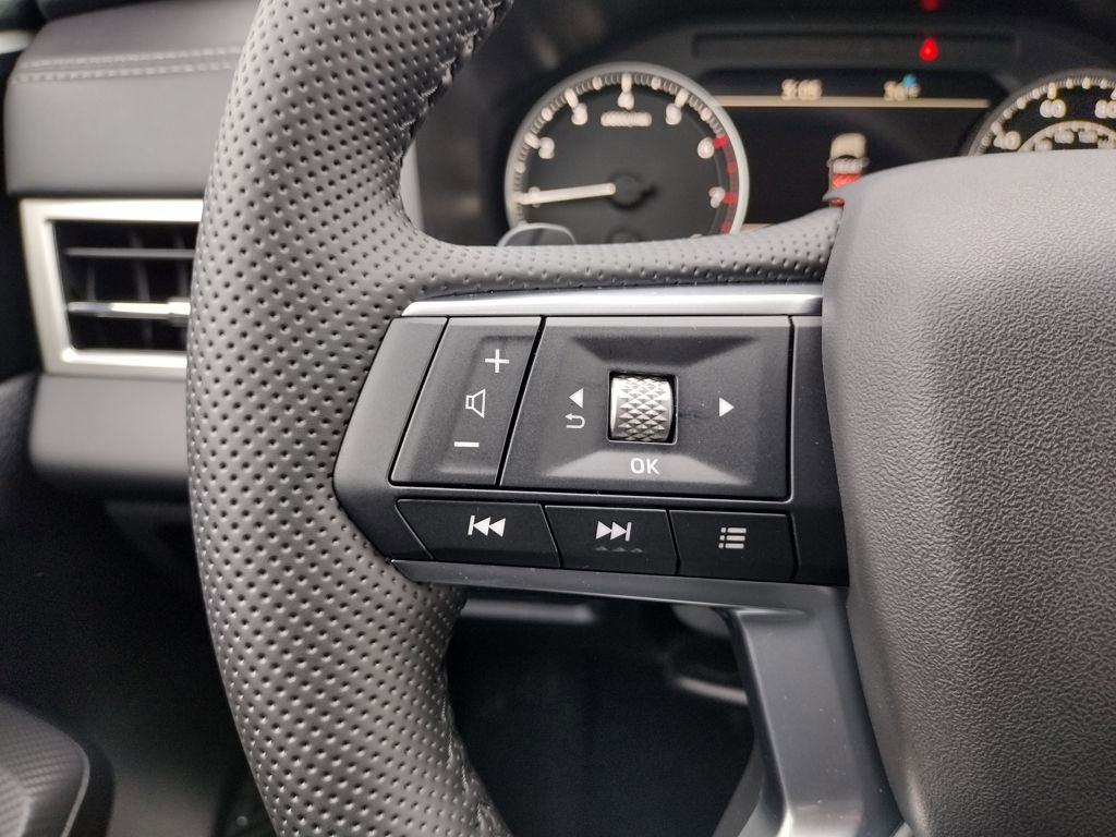 New 2026 Mitsubishi Outlander SE image 26