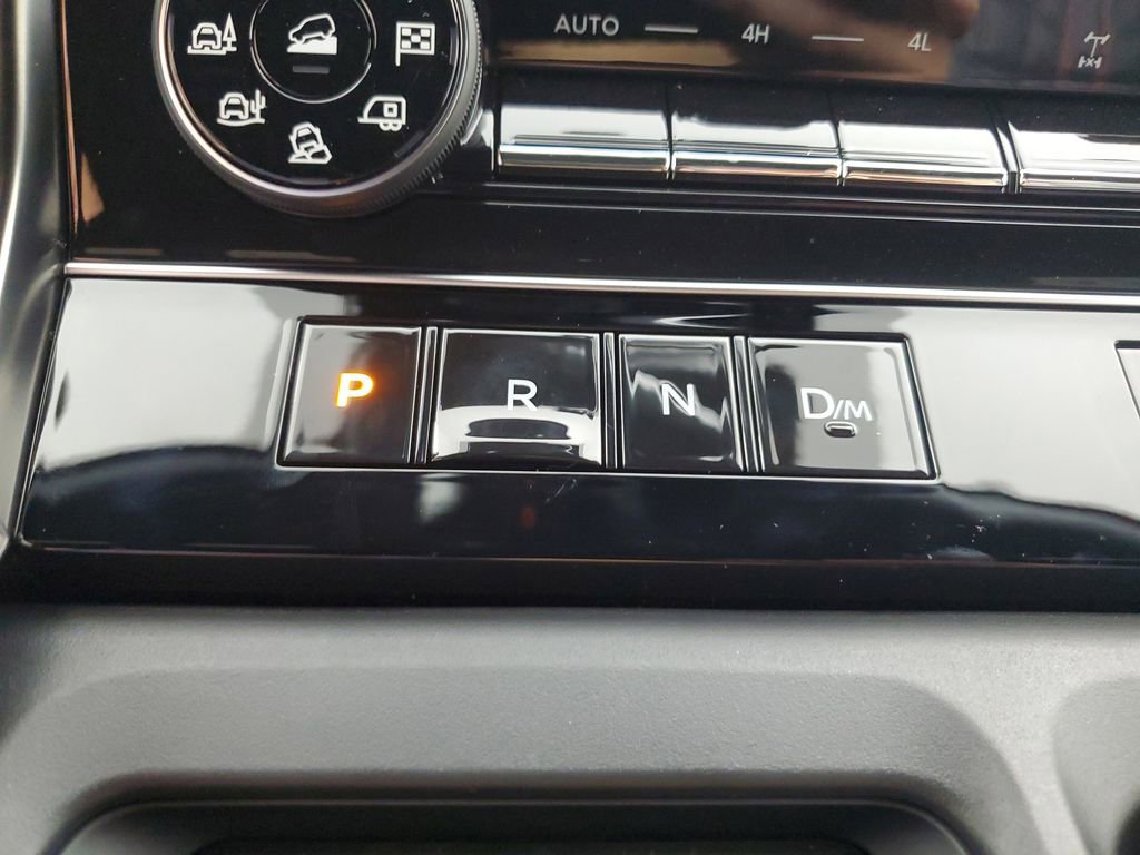 New 2026 Nissan Armada PRO-4X w/ Captain's Chari Seat Package image 19