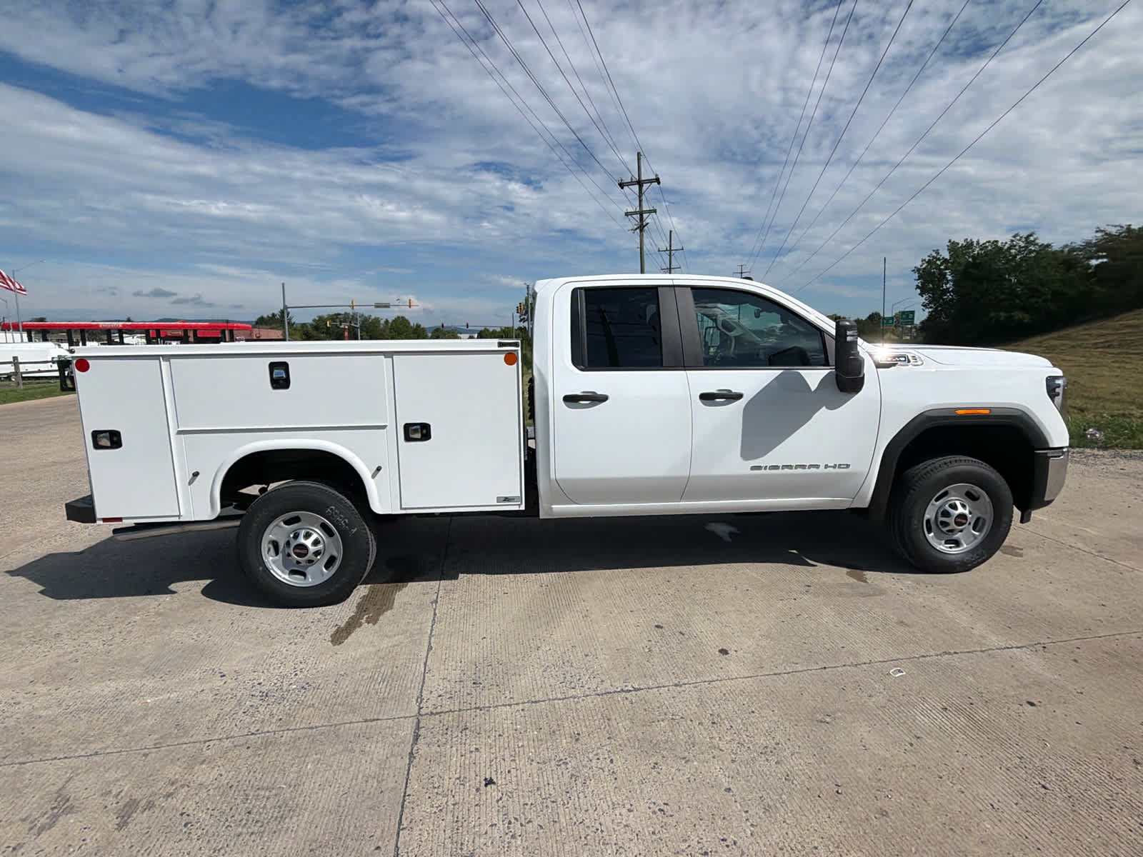 New 2026 GMC Sierra 2500 Pro w/ Convenience Package AWD/4WD image 13