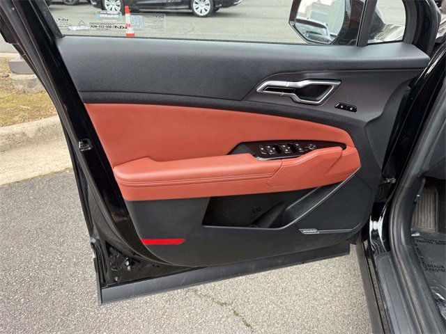 Used 2023 Kia Sportage SX image 8