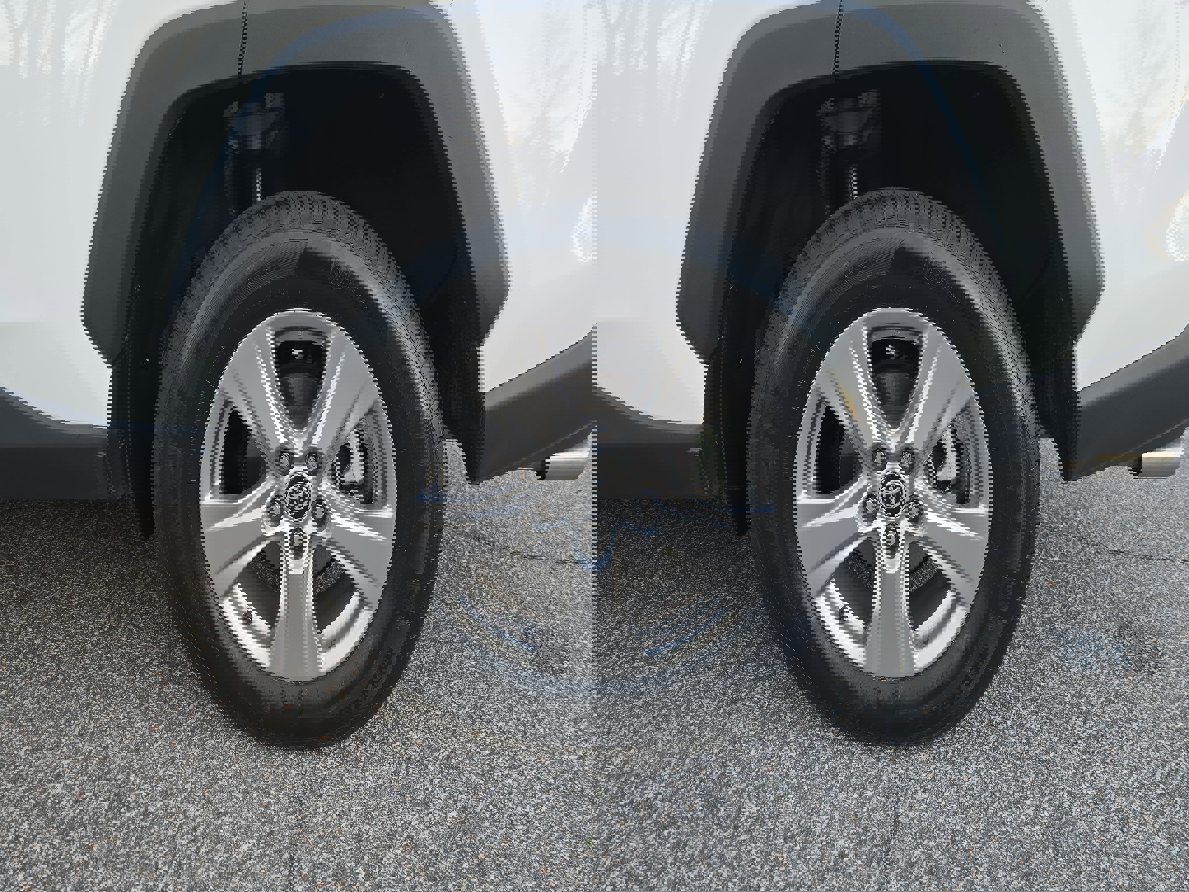 Used 2023 Toyota RAV4 XLE w/ Convenience Package image 31