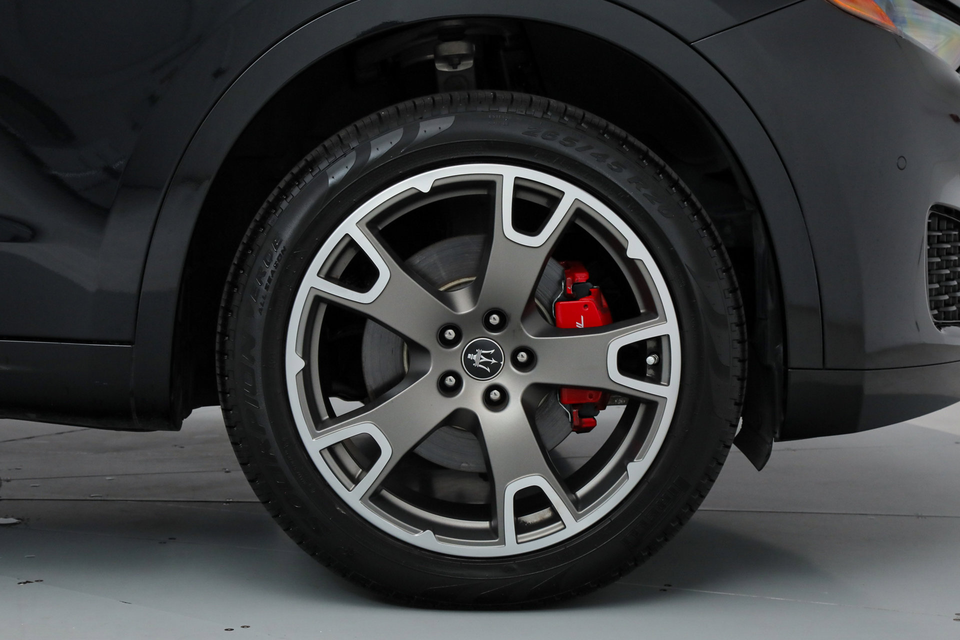 Certified 2023 Maserati Levante GT image 23