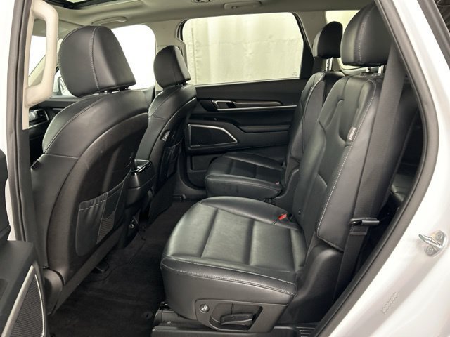 Used 2025 Kia Telluride S AWD/4WD image 23