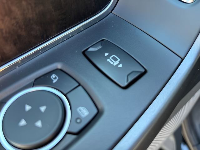 New 2026 Ford F350 Lariat w/ Black Appearance Package image 41