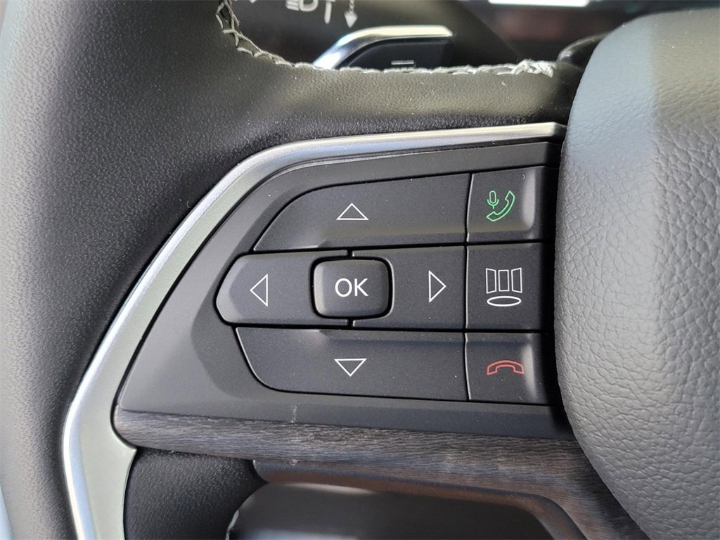 New 2025 Jeep Grand Cherokee Limited 4xe image 38