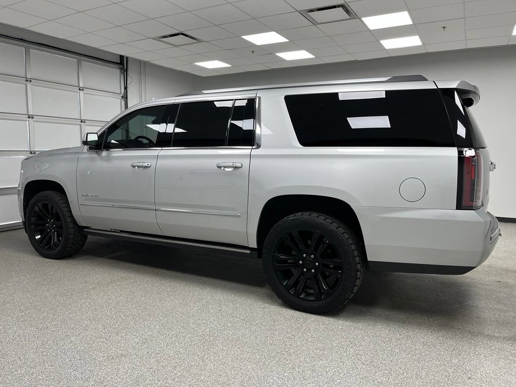 Used 2017 GMC Yukon XL Denali w/ Open Road Package AWD/4WD image 7