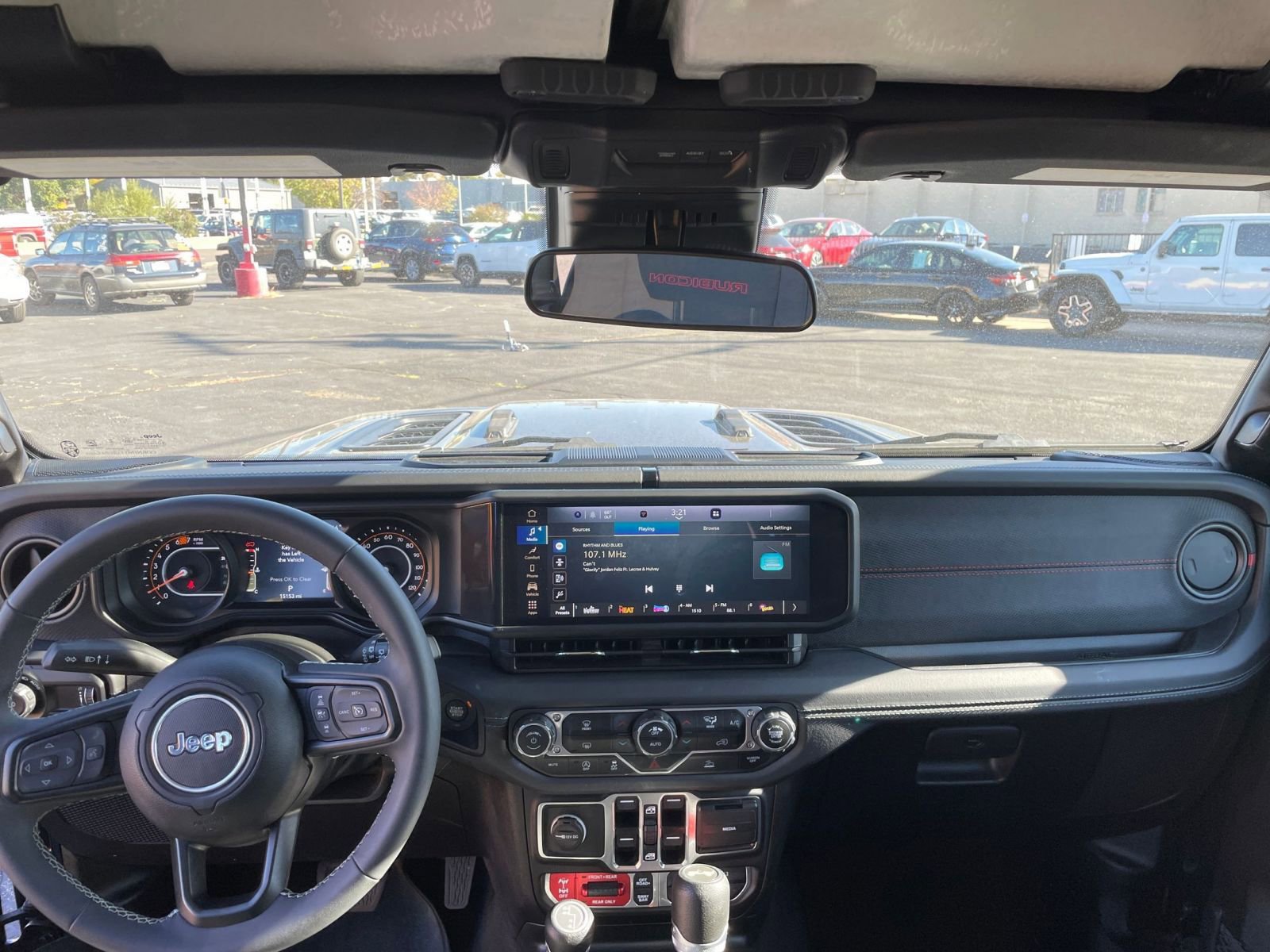 Used 2025 Jeep Wrangler Unlimited Rubicon image 33