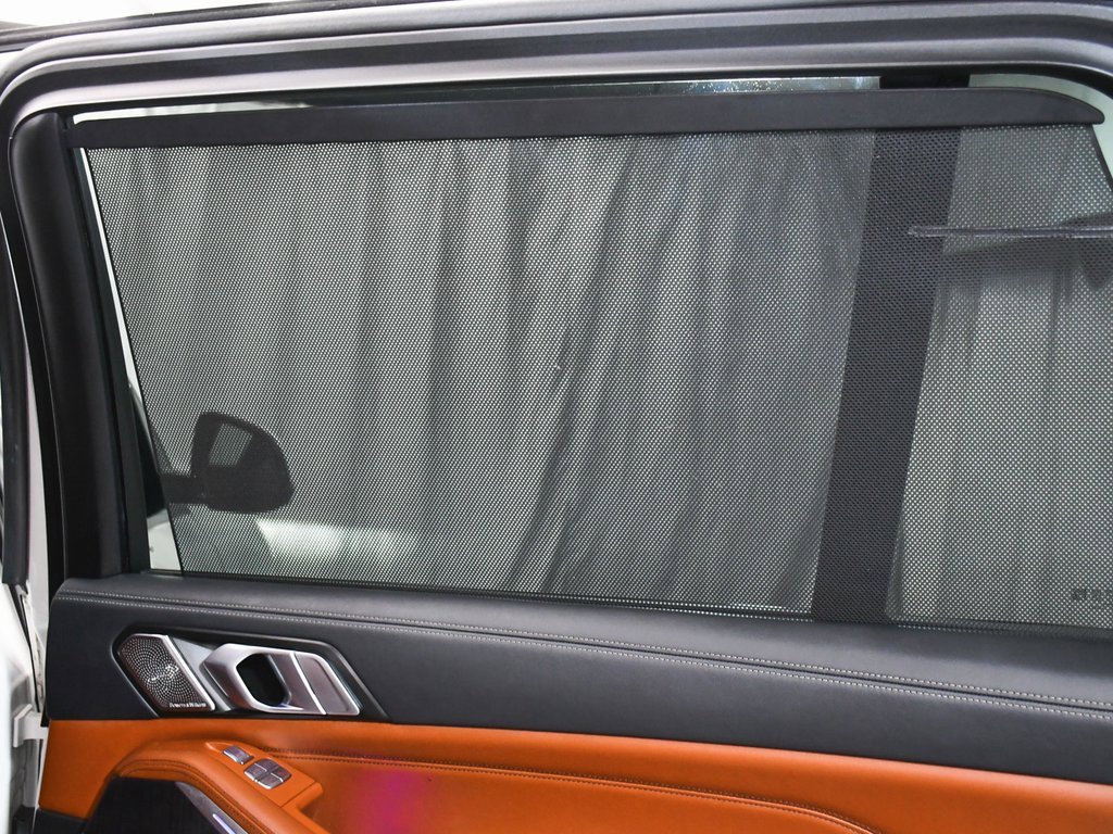 Used 2024 BMW ALPINA XB7 image 18