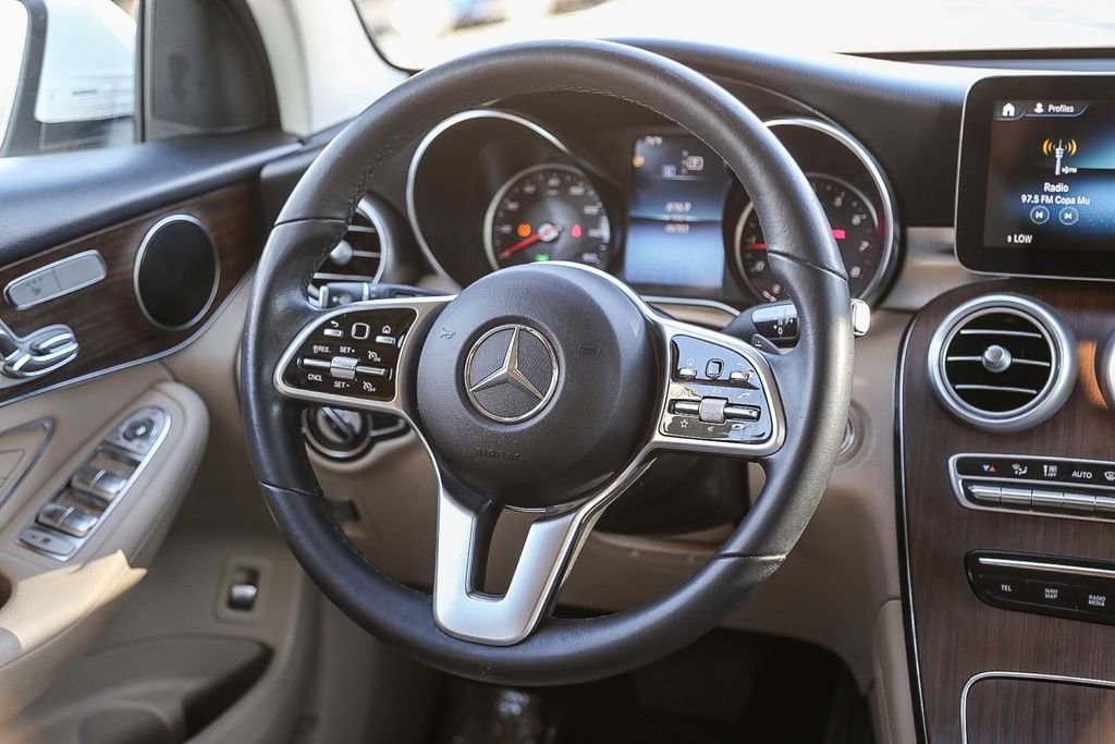 Used 2021 Mercedes-Benz GLC 300 4MATIC image 16
