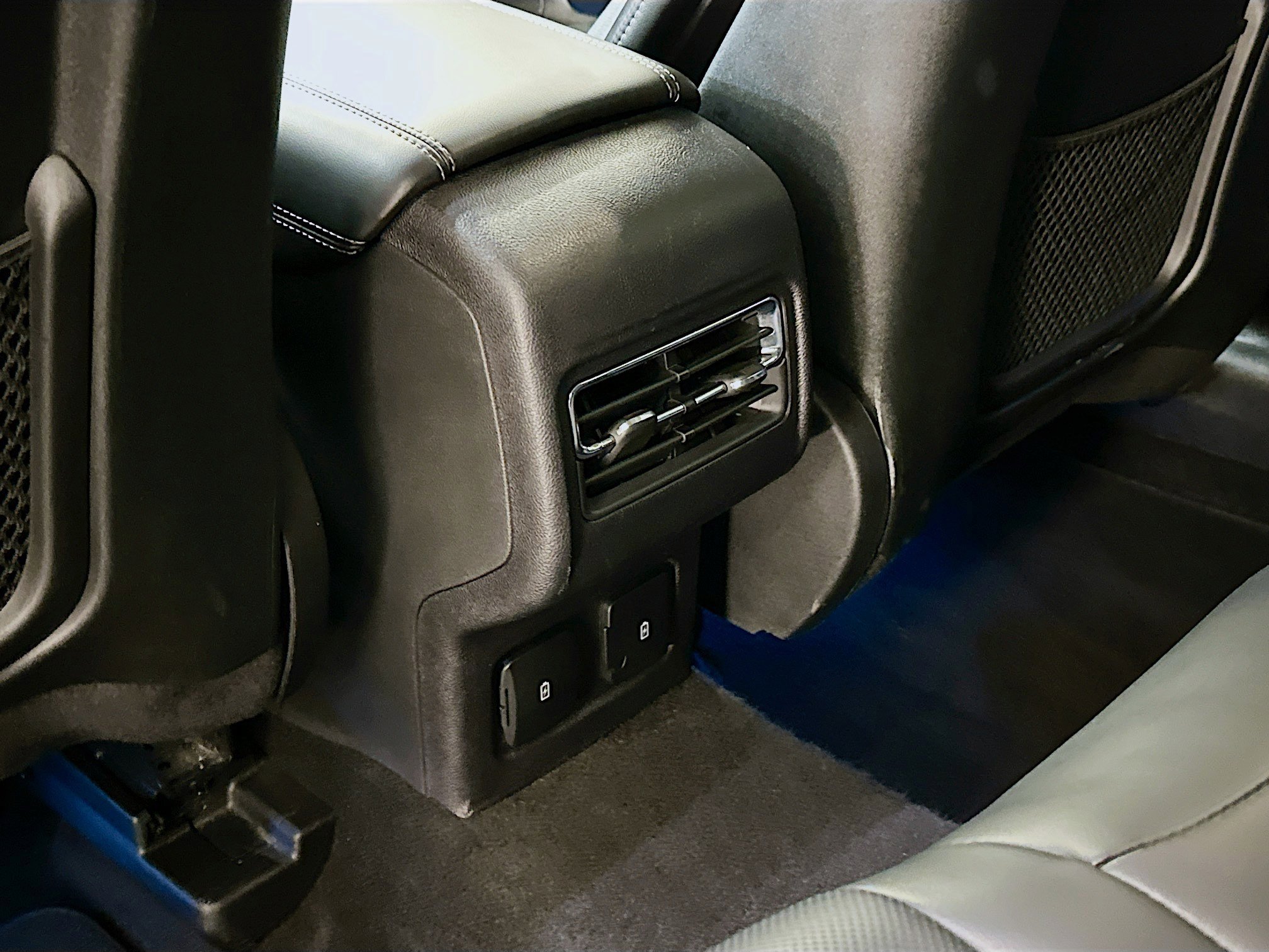 Used 2024 Lincoln Corsair Reserve w/ Equipment Group 201A image 28