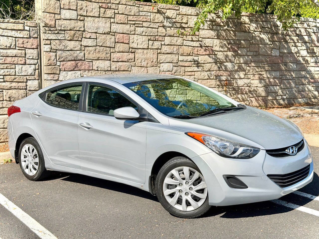 Used 2012 Hyundai Elantra GLS image 4