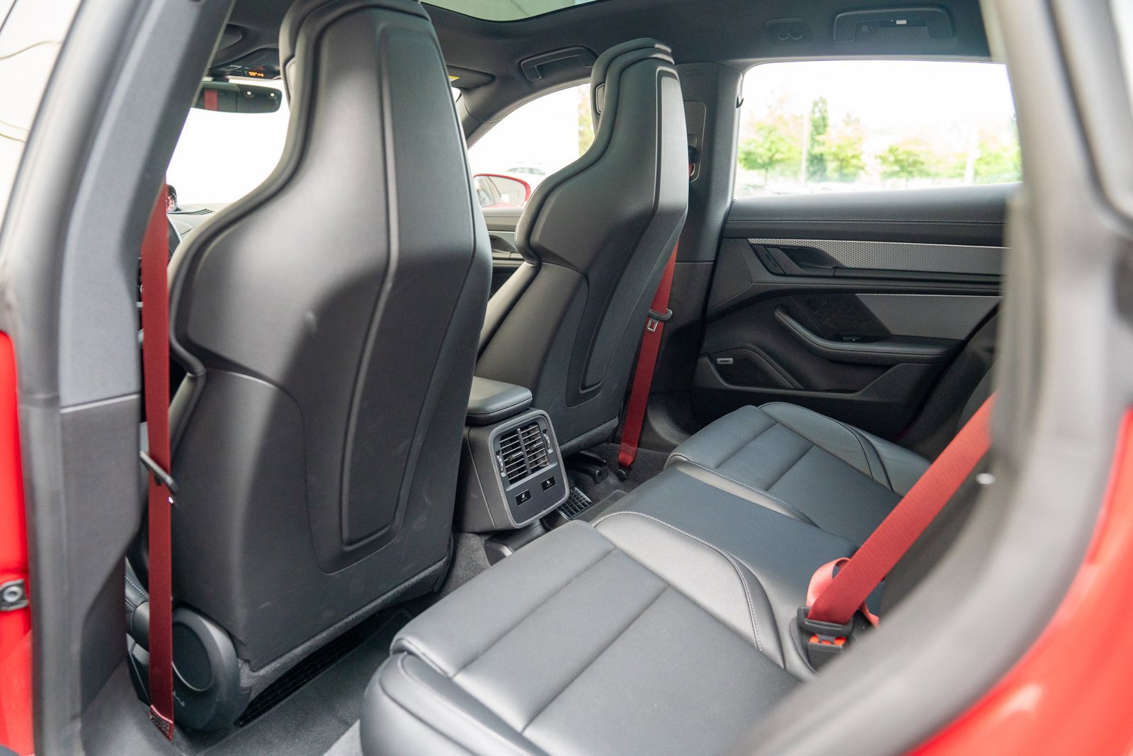 Used 2025 Porsche Taycan 4S image 19